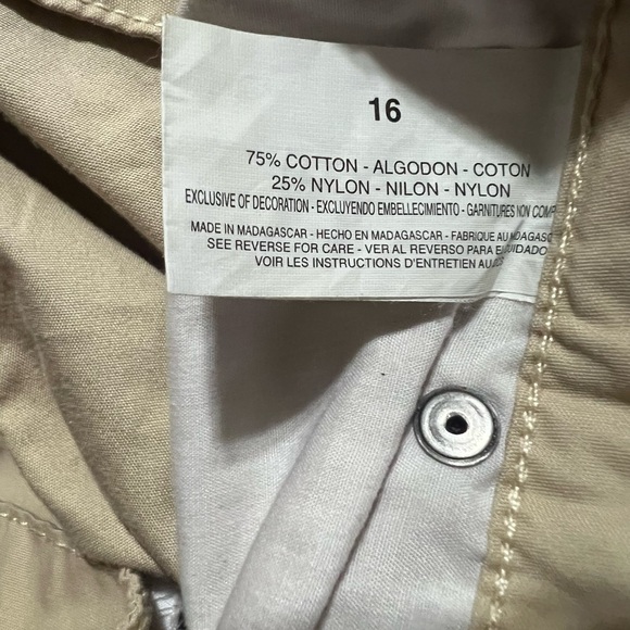 Gloria Vanderbilt Beige Capris - Picture 7 of 7